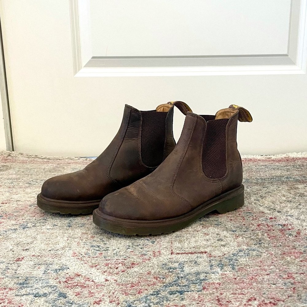 Dr. Martens 2976 Crazy Horse Leather Chelsea Boot